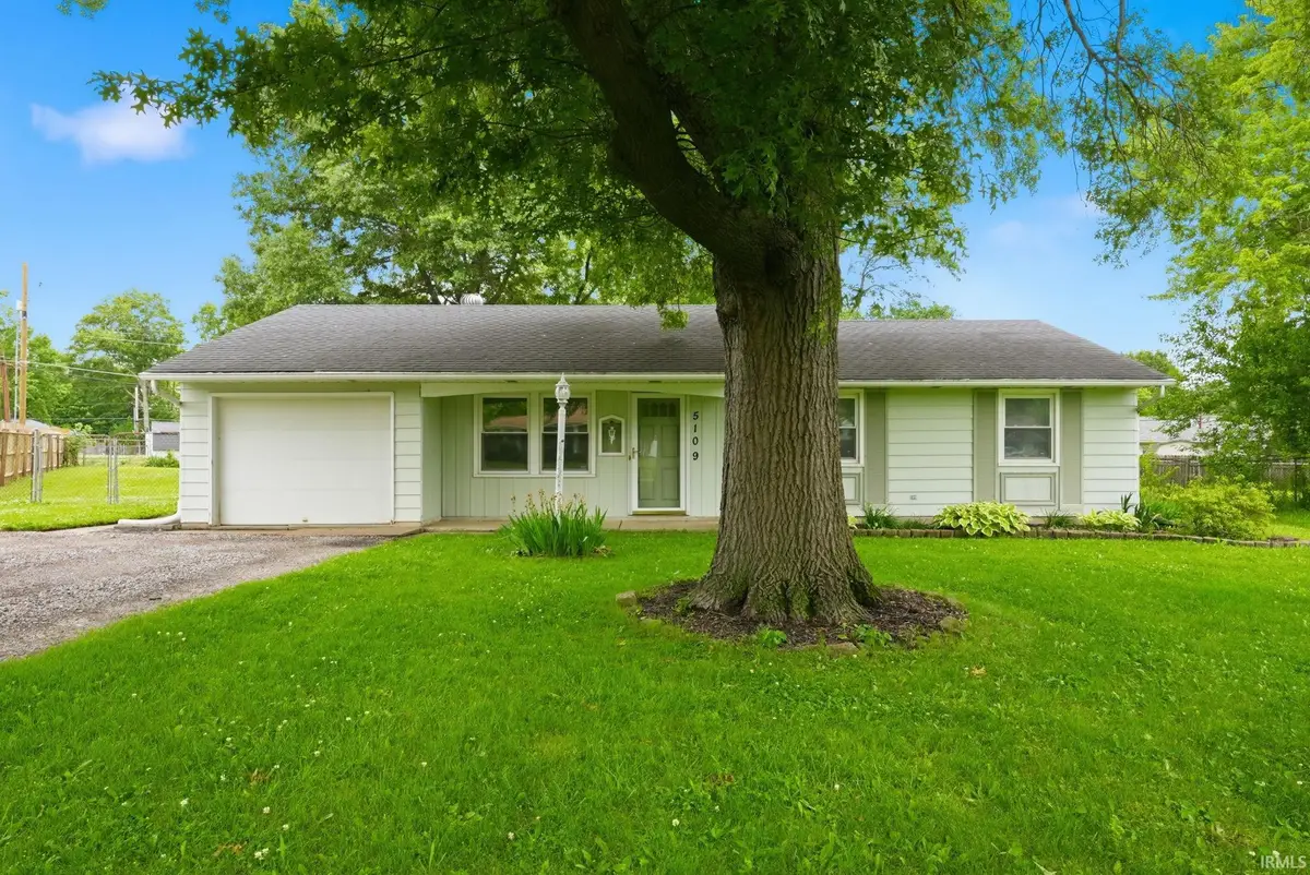 5109 Woodway Drive, Fort Wayne, IN 46835 - #1