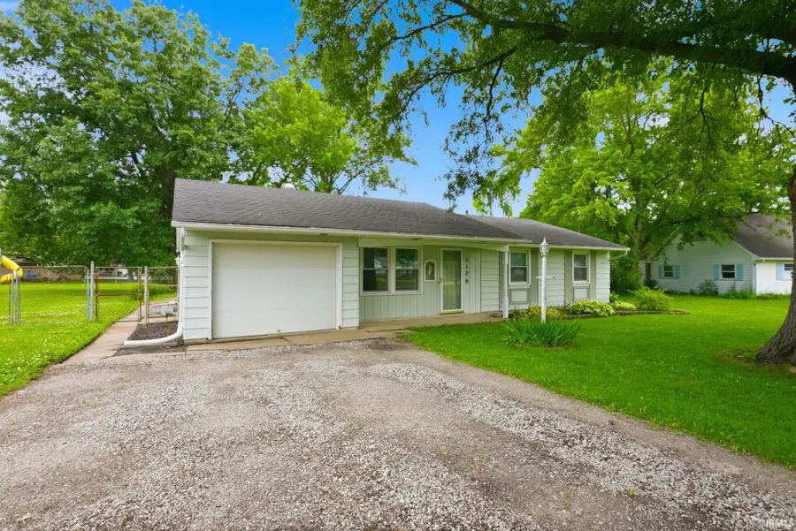 5109 Woodway Drive, Fort Wayne, IN 46835 - #3
