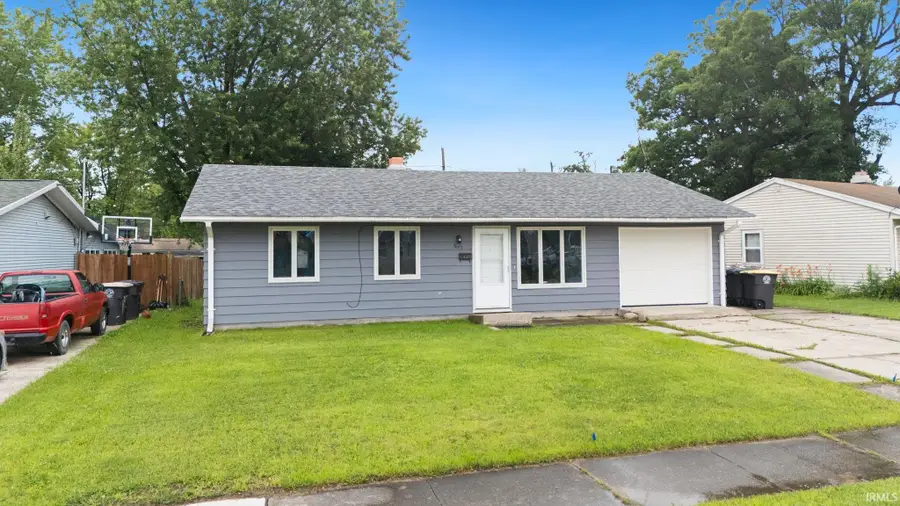 6015 Landsdowne Drive, Fort Wayne, IN 46816 - #2