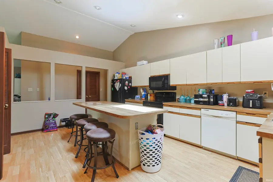 1712 Woodland Drive, Elkhart, IN 46514 - #2