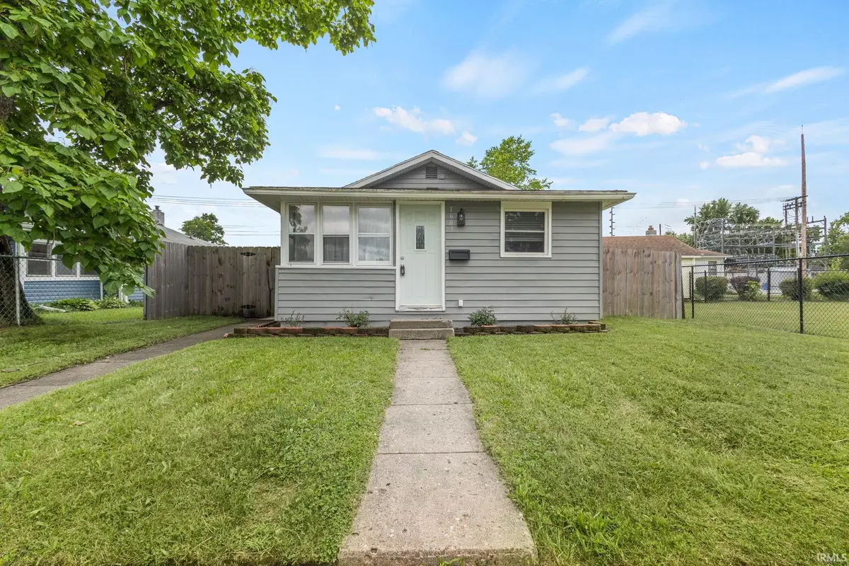 1603 Linden Avenue, Mishawaka, IN 46544 - #1