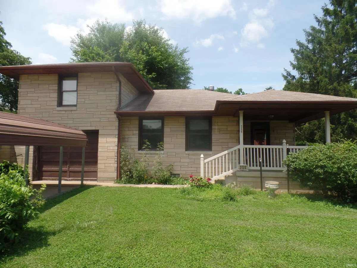 256 W Post Street, Bloomfield, IN 47424 - #1
