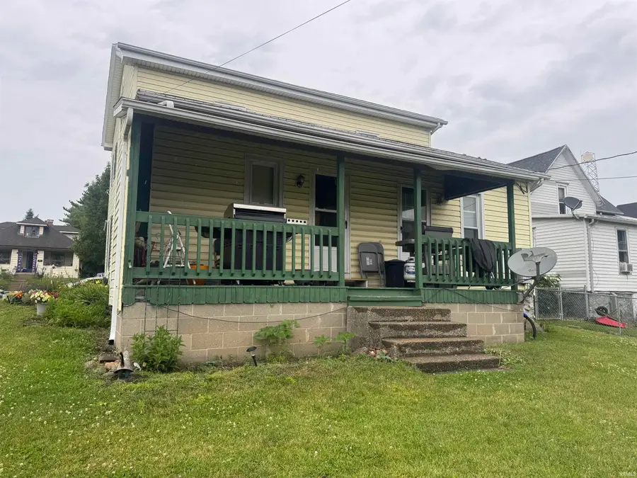 303 W Main Street, Syracuse, IN 46567 - #3