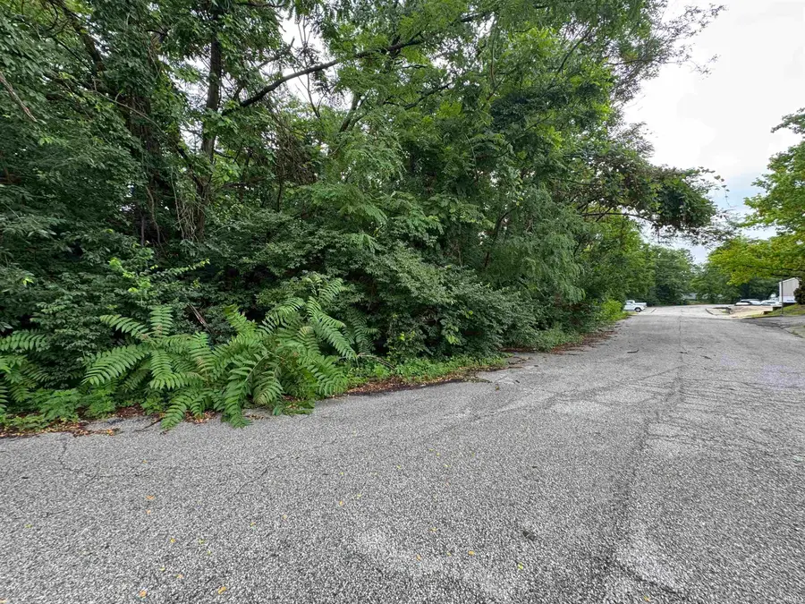 109 S Westplex Avenue, Bloomington, IN 47404 - #3