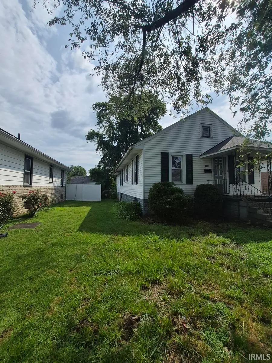 1206 Nicholas Street, Vincennes, IN 47591 - #3