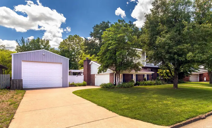 406 Holly Hill Drive, Evansville, IN 47710 - #2