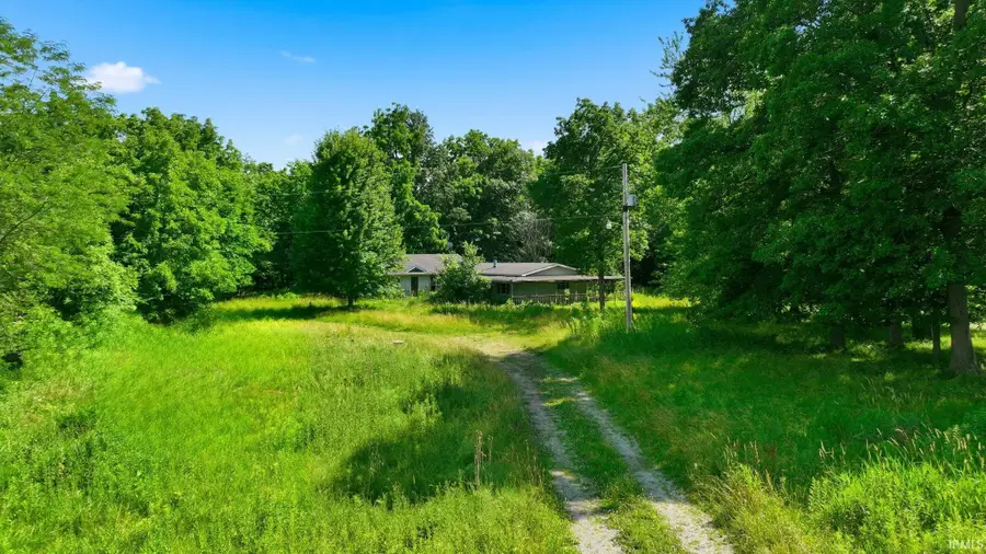 5002 N County Line Road, Auburn, IN 46706 - #2