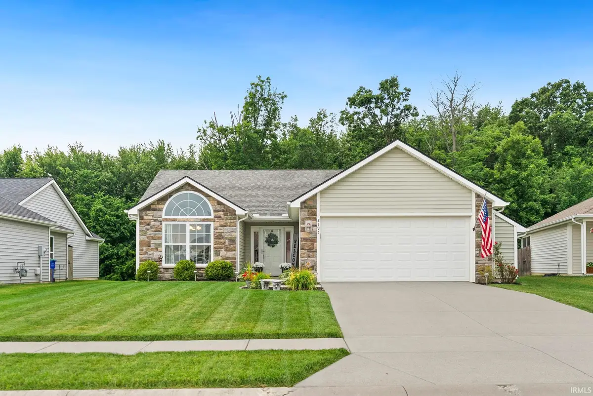 2195 Henry V Crossing, Fort Wayne, IN 46818 - #1