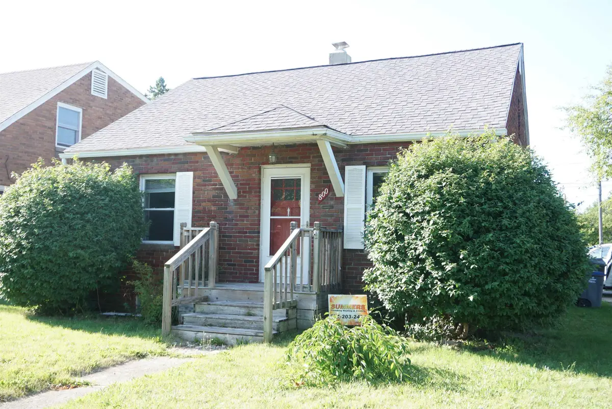 800 W Lusher Avenue, Elkhart, IN 46517 - #1