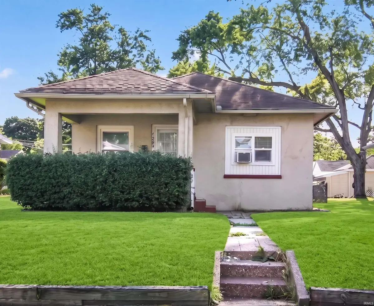 1529 Medora Street, South Bend, IN 46628 - #1