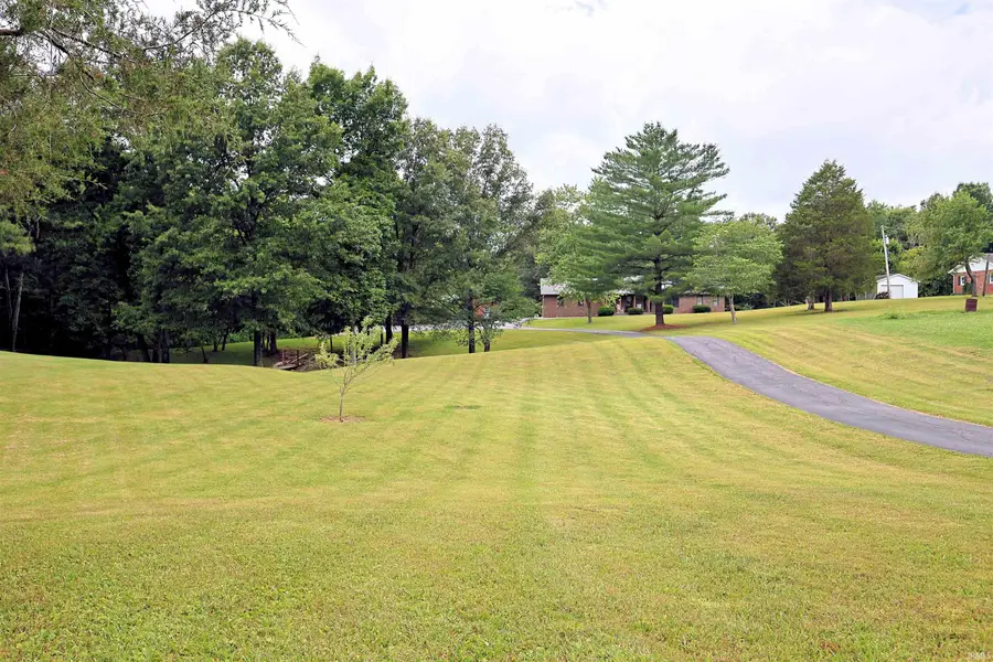 2823 Avoca Eureka Road, Bedford, IN 47421 - #2