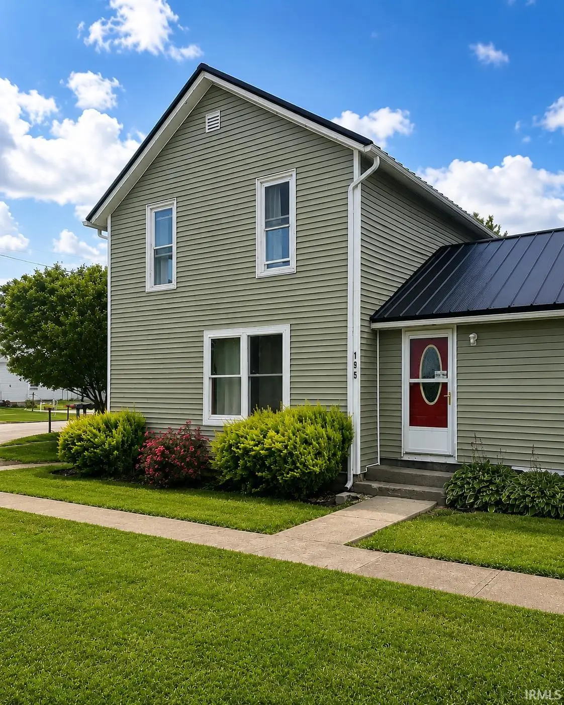 195 E Chestnut Street, Waterloo, IN 46793 - #1