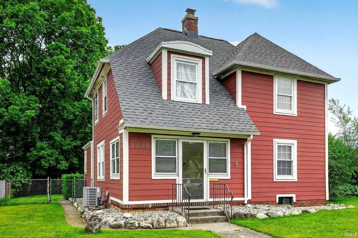 2518 Erskine Boulevard, South Bend, IN 46614 - #1