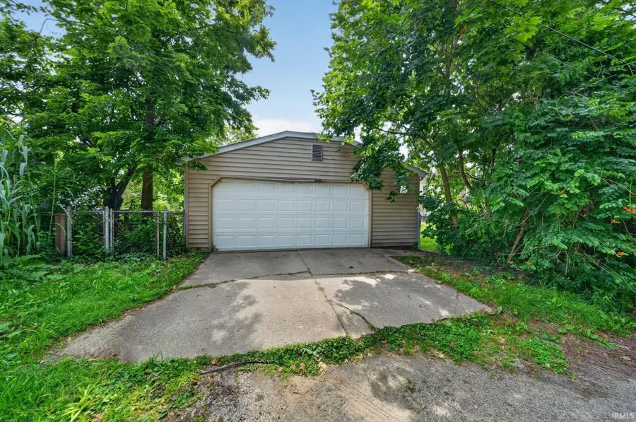 2518 Erskine Boulevard, South Bend, IN 46614 - #3