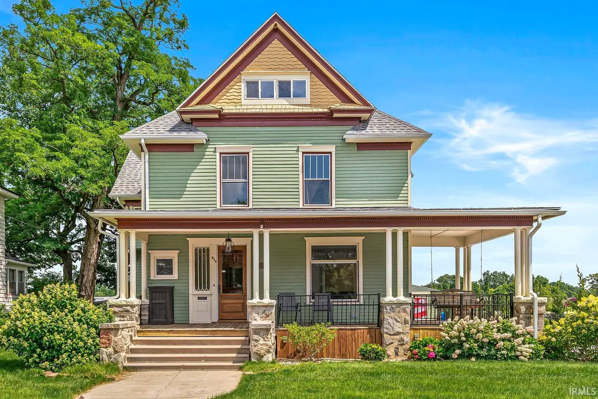 518 E Lincoln Way, Mishawaka, IN 46544 - #1