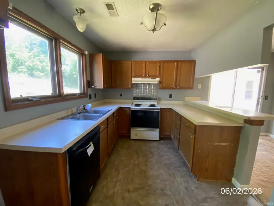 10101 Bourbon Street, Newburgh, IN 47630 - #2