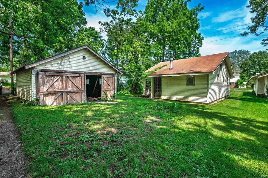 301 S Nichols Avenue, Muncie, IN 47303 - #3