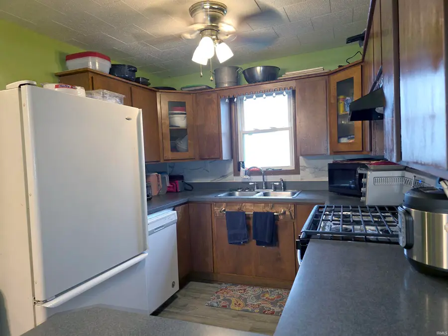 816 S Main Street, Bicknell, IN 47512 - #3