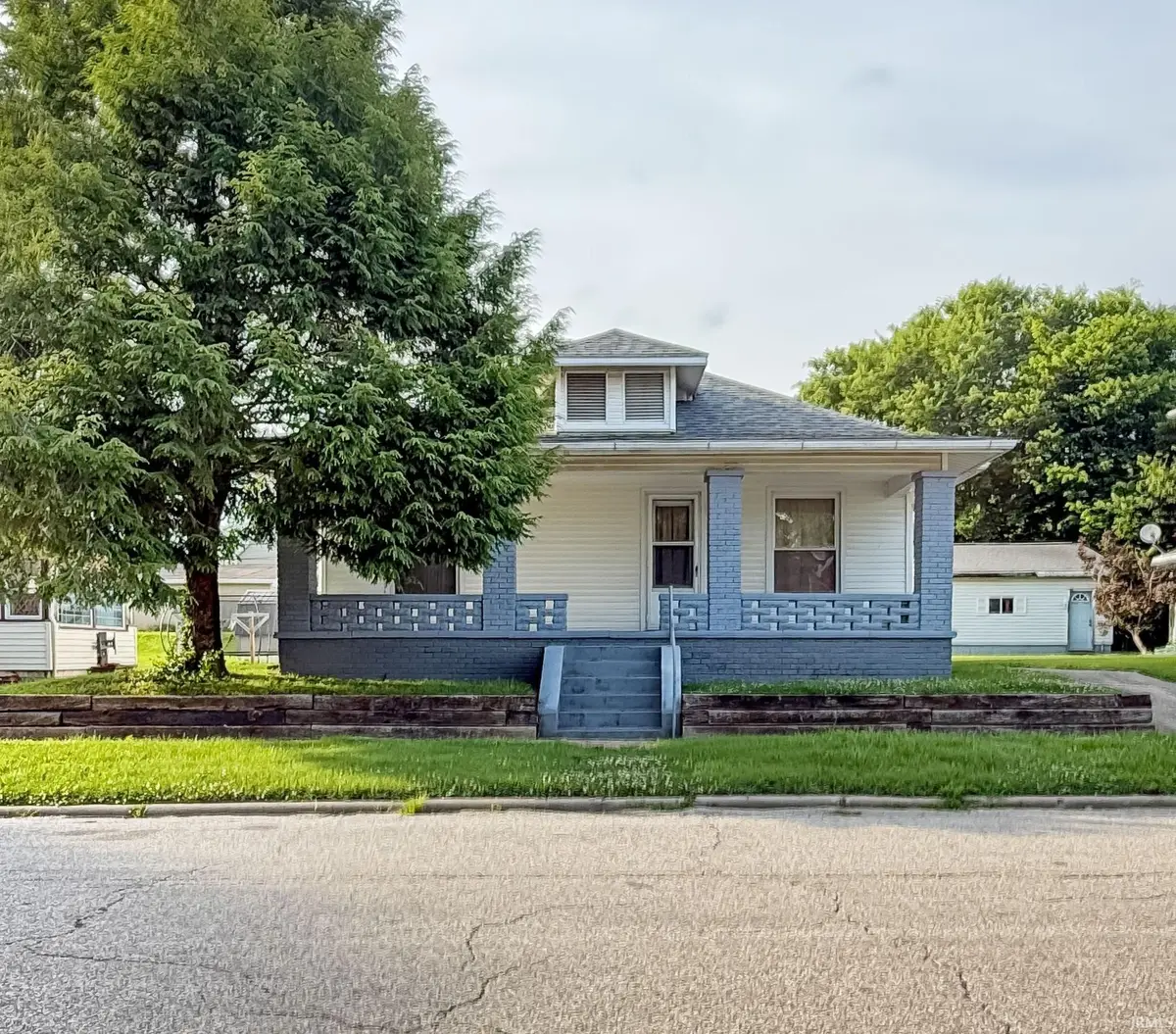 504 E Pearl Street, Washington, IN 47501 - #1