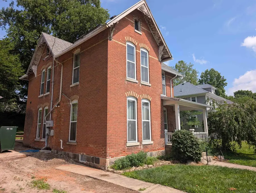 630 E Tipton Street, Huntington, IN 46750 - #2