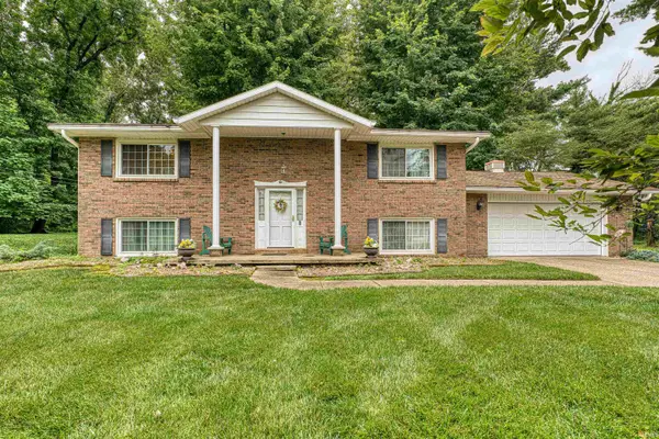8177 Angel Drive, Newburgh, IN 47630