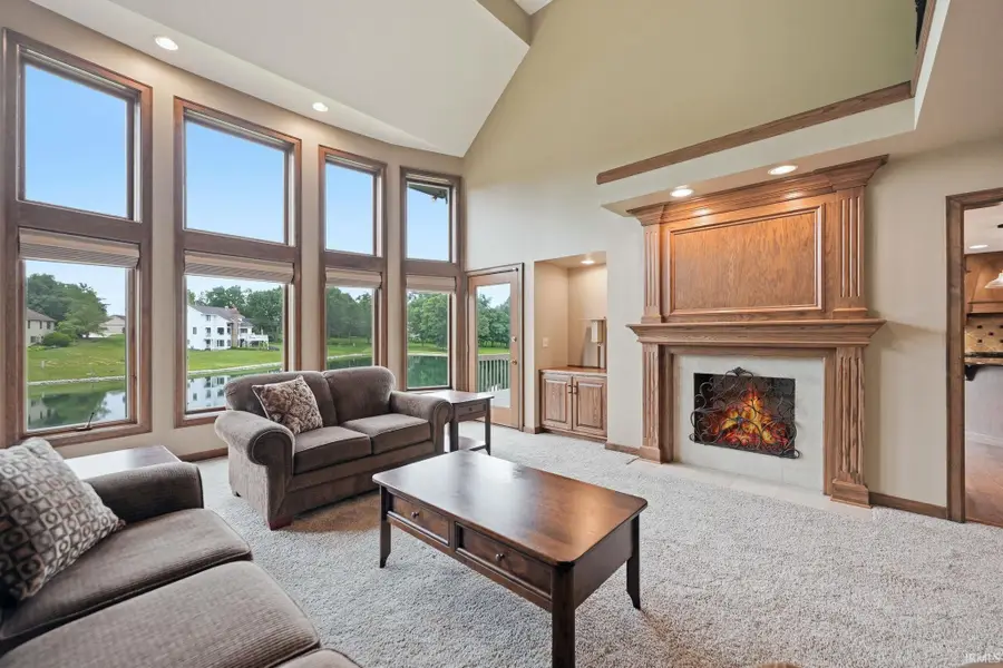 1818 Woodland Crossing, Fort Wayne, IN 46825 - #2