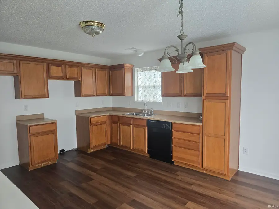 616 Rocky Meadow Drive, Greenwood, IN 46143 - #2