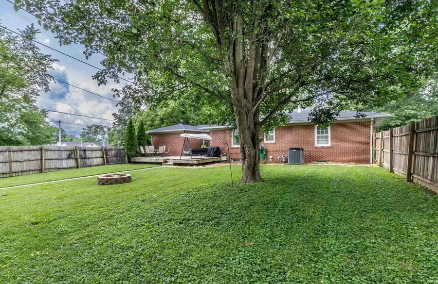 1516 S Helfrich Avenue, Evansville, IN 47712 - #2