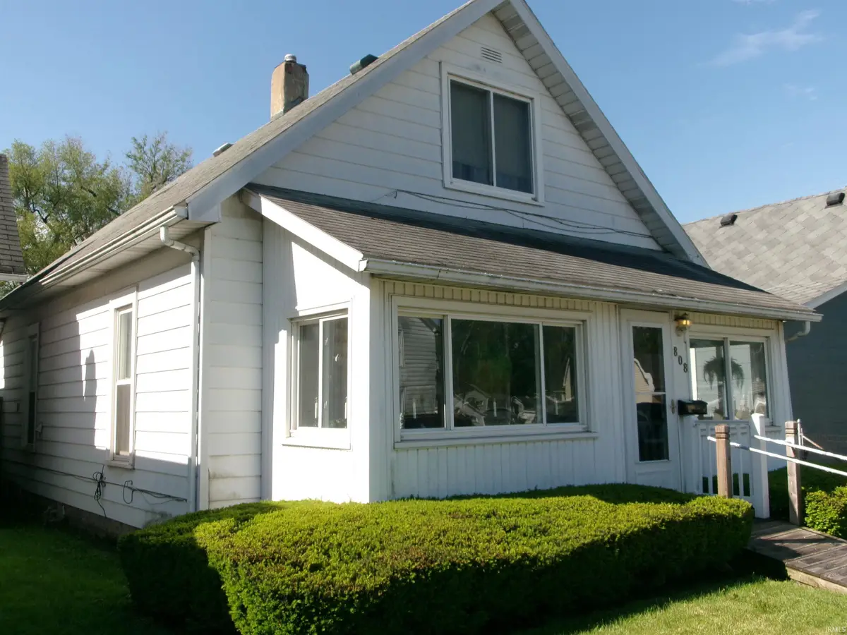 808 E 30th Street, Marion, IN 46953 - #1