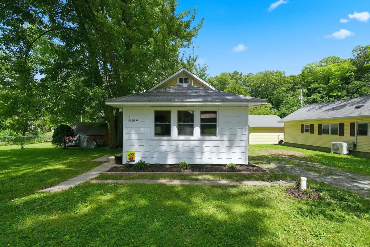 10 Ems R4e Lane, Pierceton, IN 46562 - #1