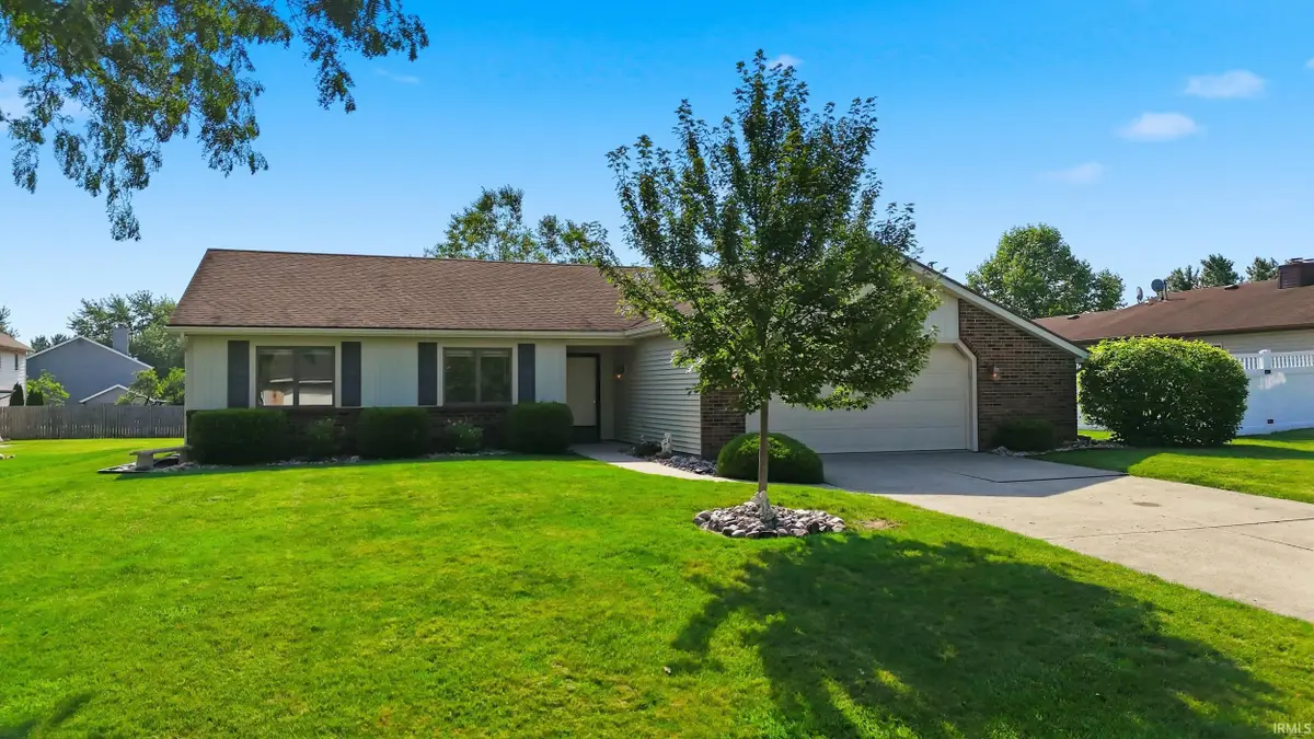 2921 Settlement Creek Run, Fort Wayne, IN 46804 - #1
