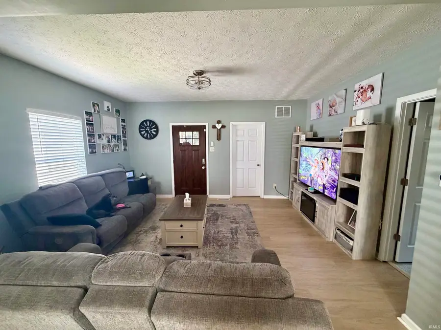 1102 S Brady Street, Attica, IN 47918 - #3