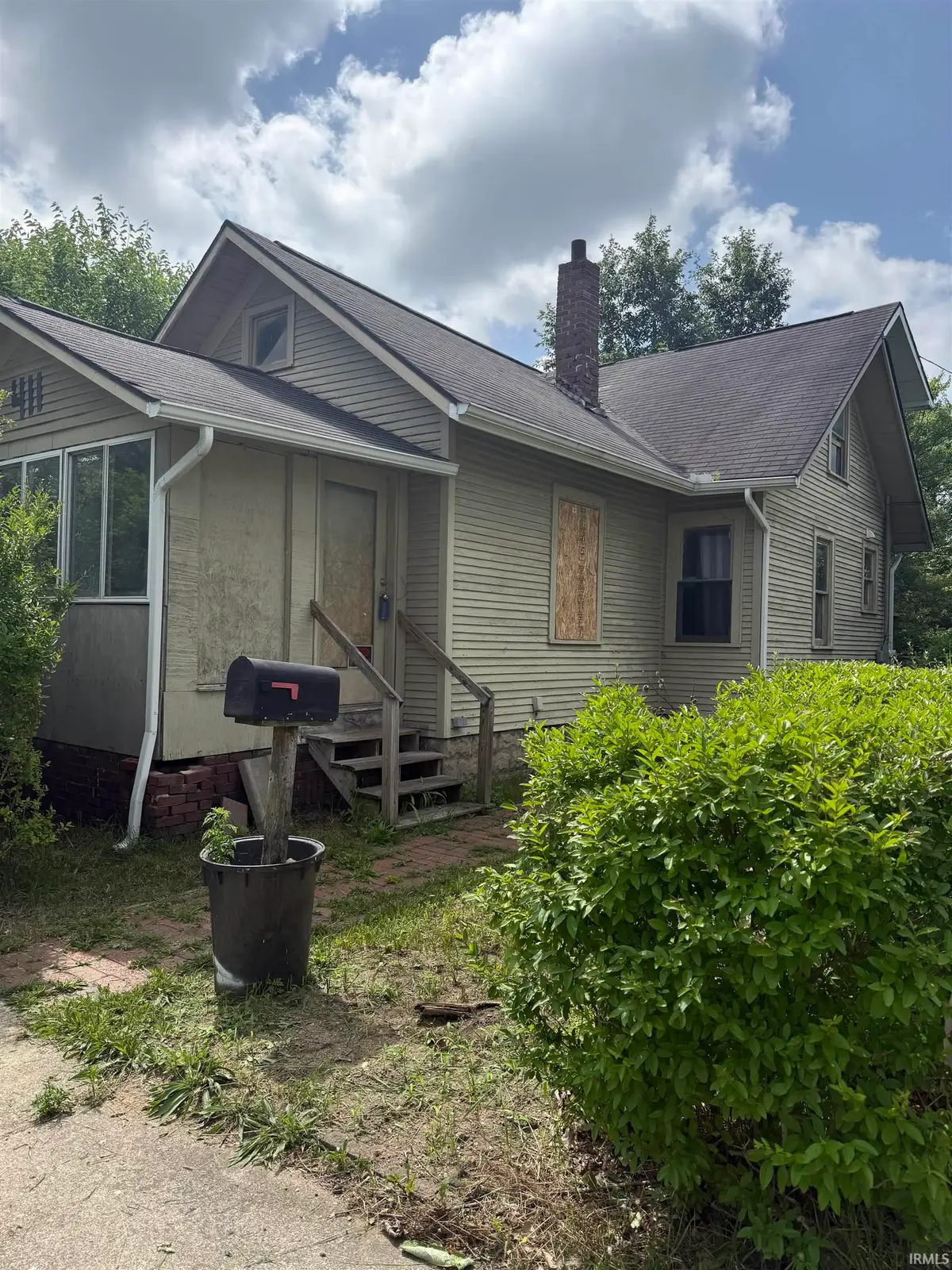 411 Middlebury Street, Elkhart, IN 46514 - #1