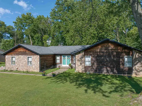5366 Jeffries Lane, Newburgh, IN 47630