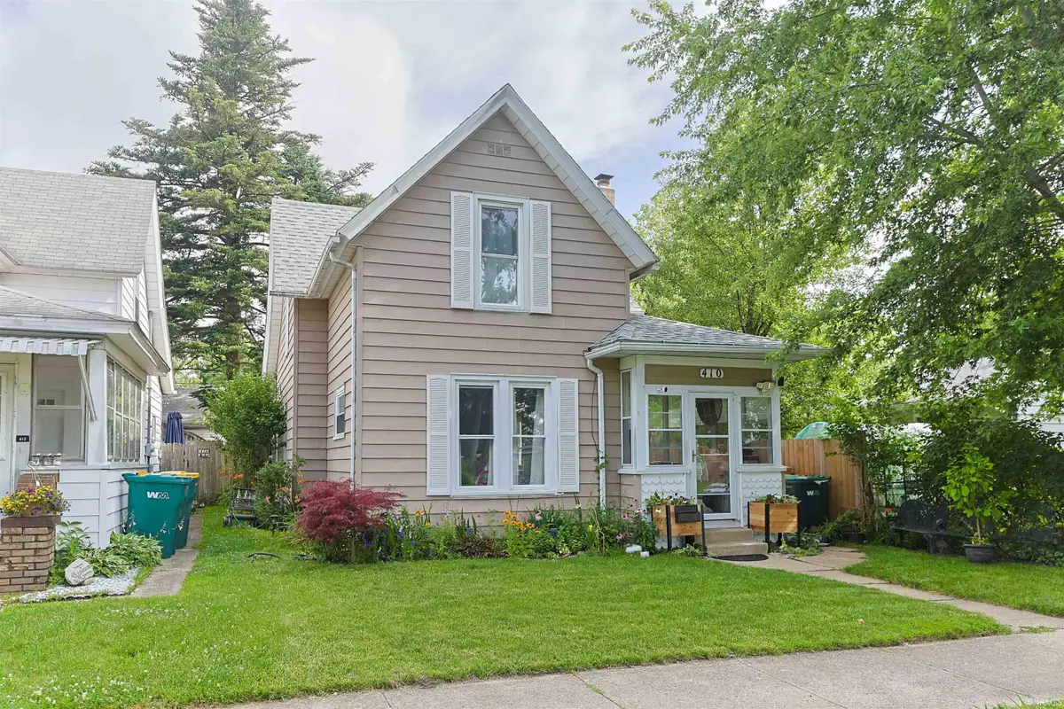 410 W Lawrence Street, Mishawaka, IN 46545 - #1