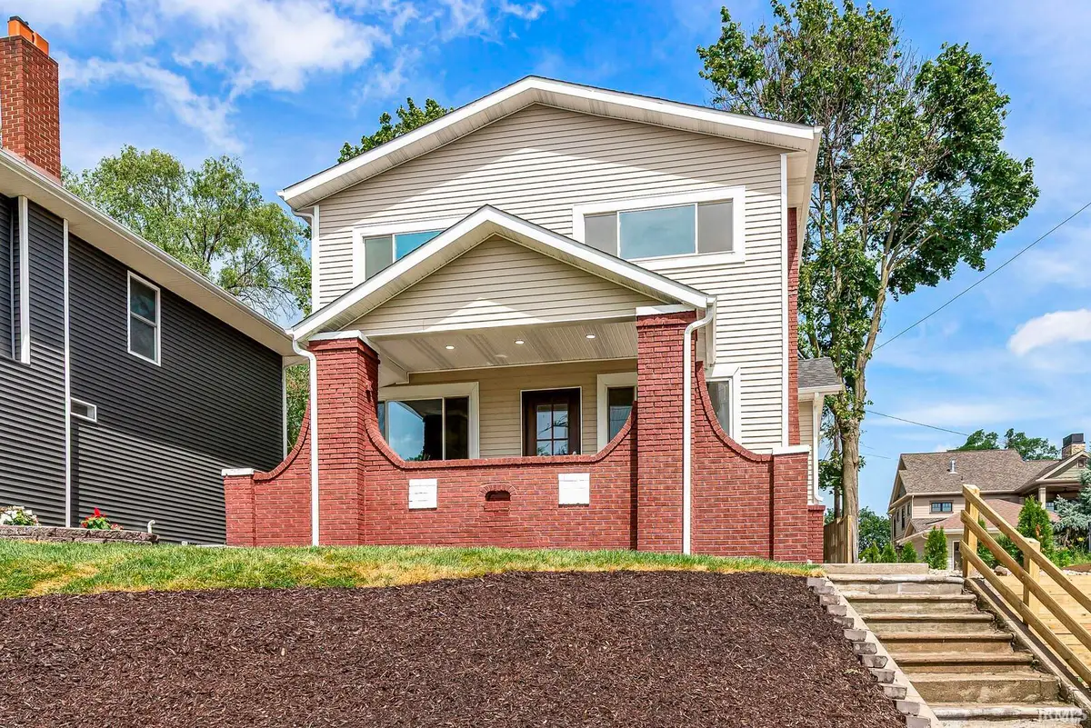 922 N Niles Avenue, South Bend, IN 46617 - #1