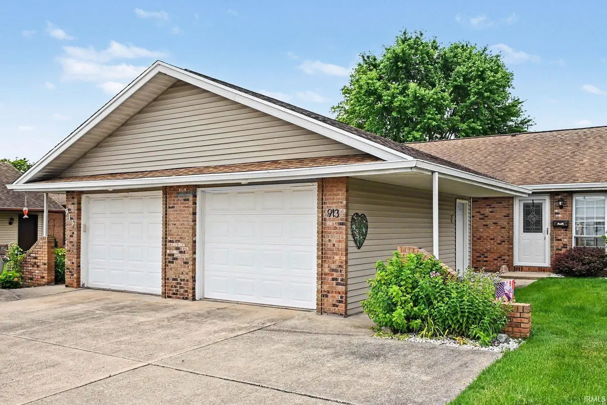 913 Berkley Circle, Mishawaka, IN 46544 - #1