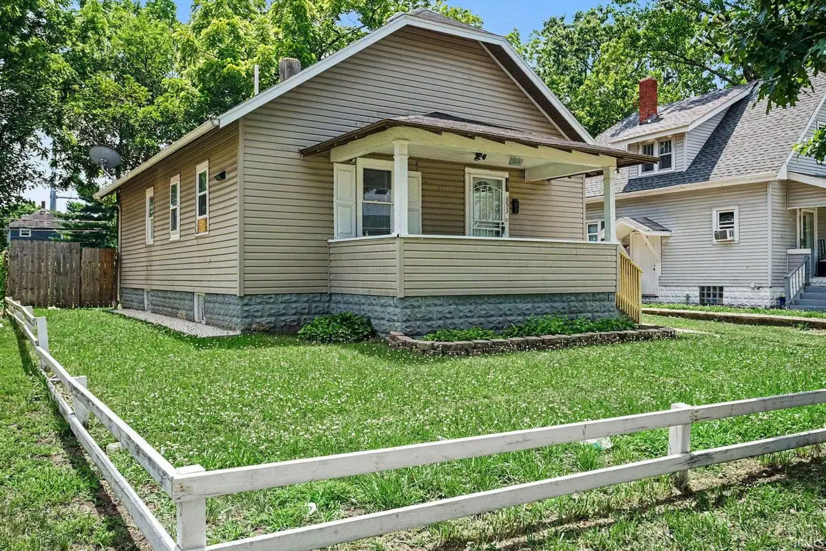 353 W Indiana Avenue, Elkhart, IN 46613 - #1