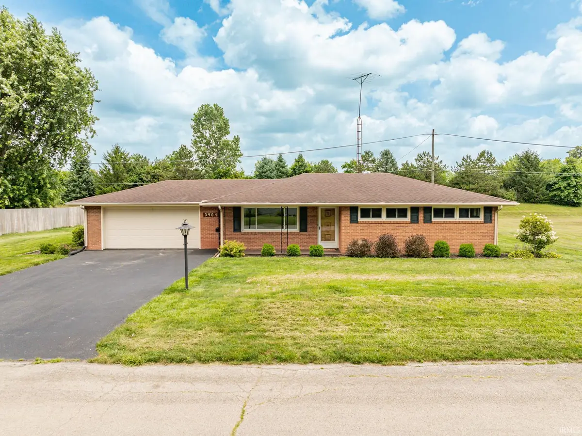 3904 S Maple Lane, Muncie, IN 47302 - #1