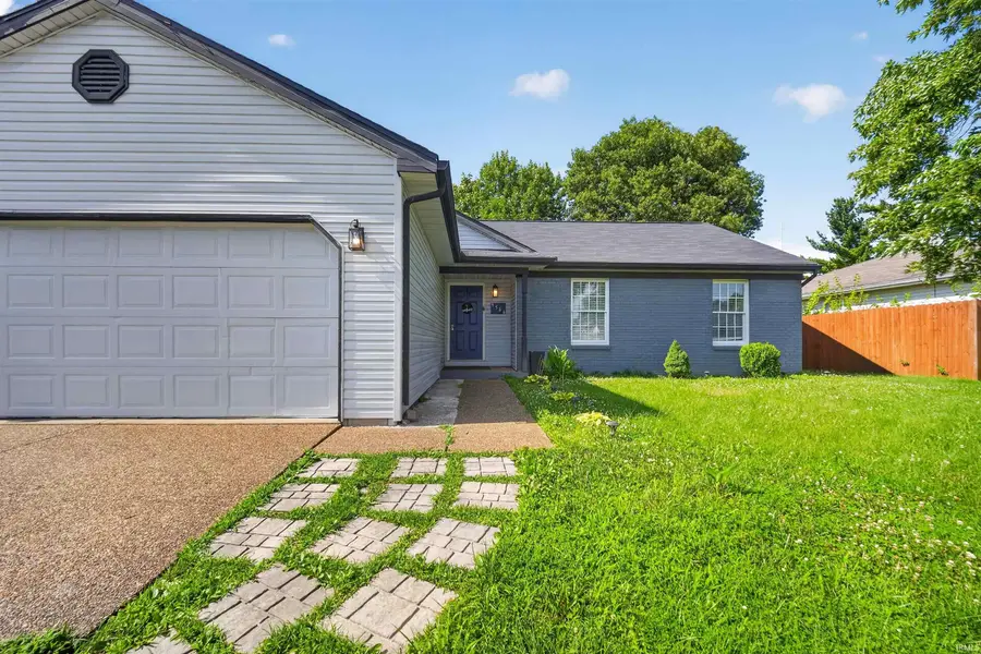 9566 Rabbit Run Drive, Newburgh, IN 47630 - #2