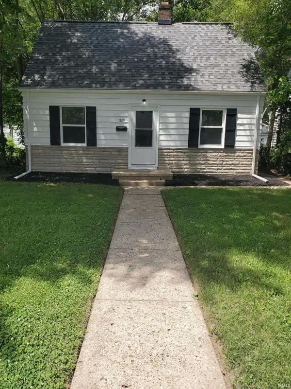 1329 N Meade Street, South Bend, IN 46628