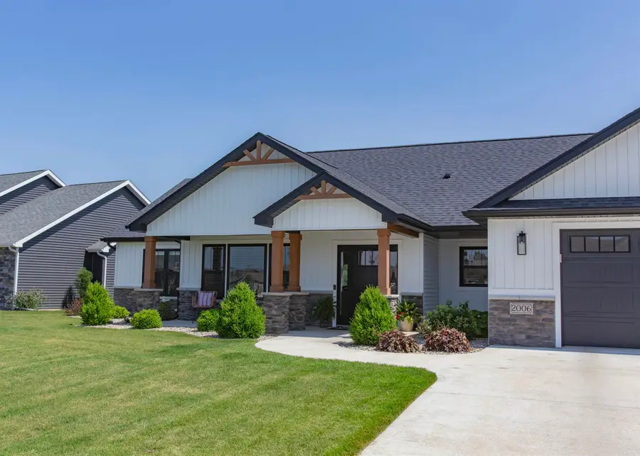 2006 Eastland Crossing, Angola, IN 46703 - #2