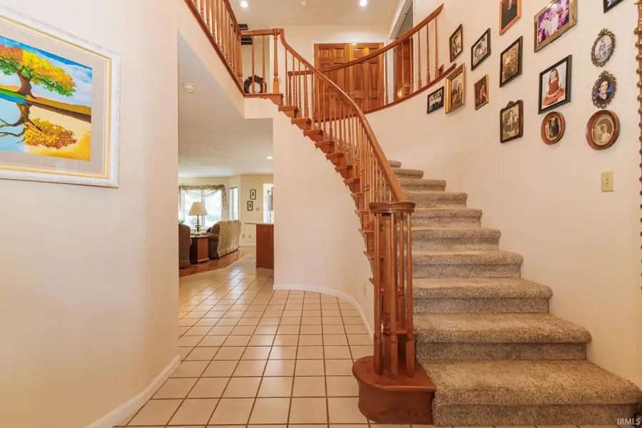 4601 W Bayswater Drive, Muncie, IN 47304 - #2