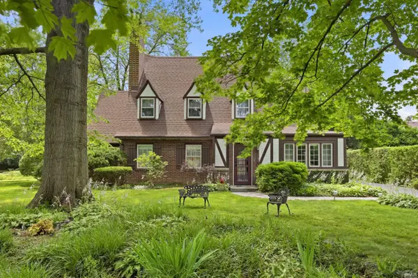 1131 N Warwick Road, Muncie, IN 47304