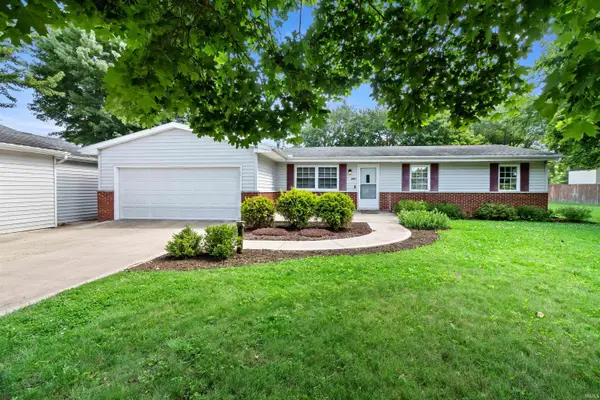 221 W 8th Street, Matthews, IN 46957