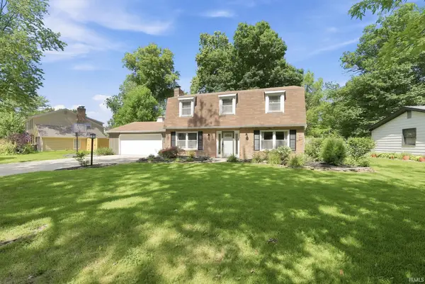 2018 Forest Valley Drive, Fort Wayne, IN 46815
