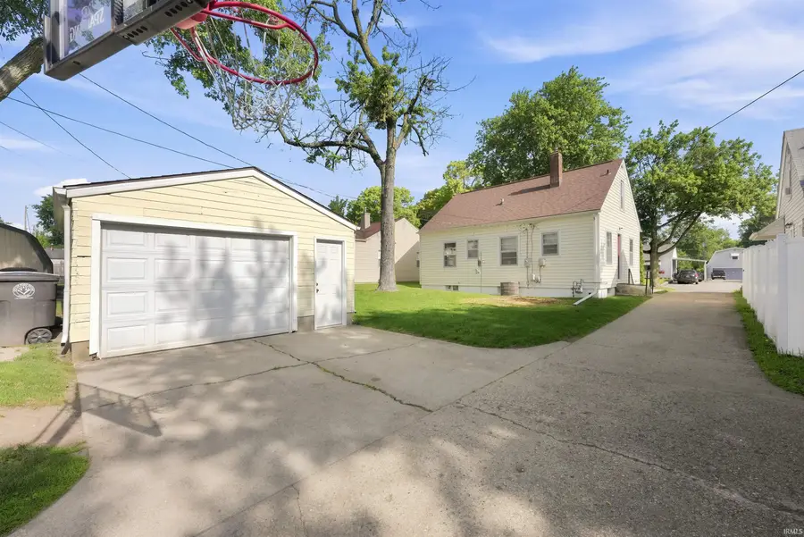 1815 Cherokee Road, Fort Wayne, IN 46808 - #2