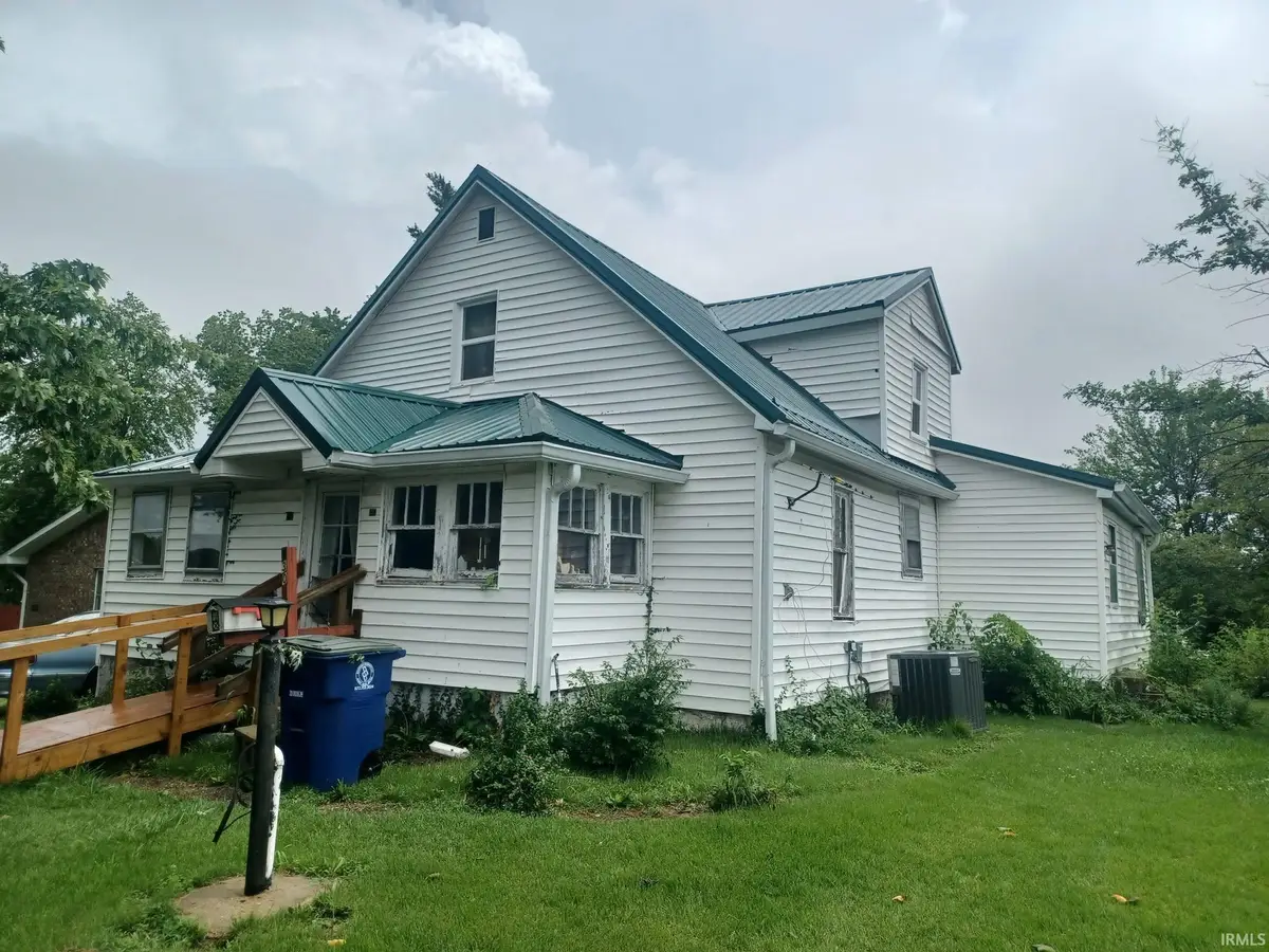 130 S Jefferson Street, Princeton, IN 47670 - #1