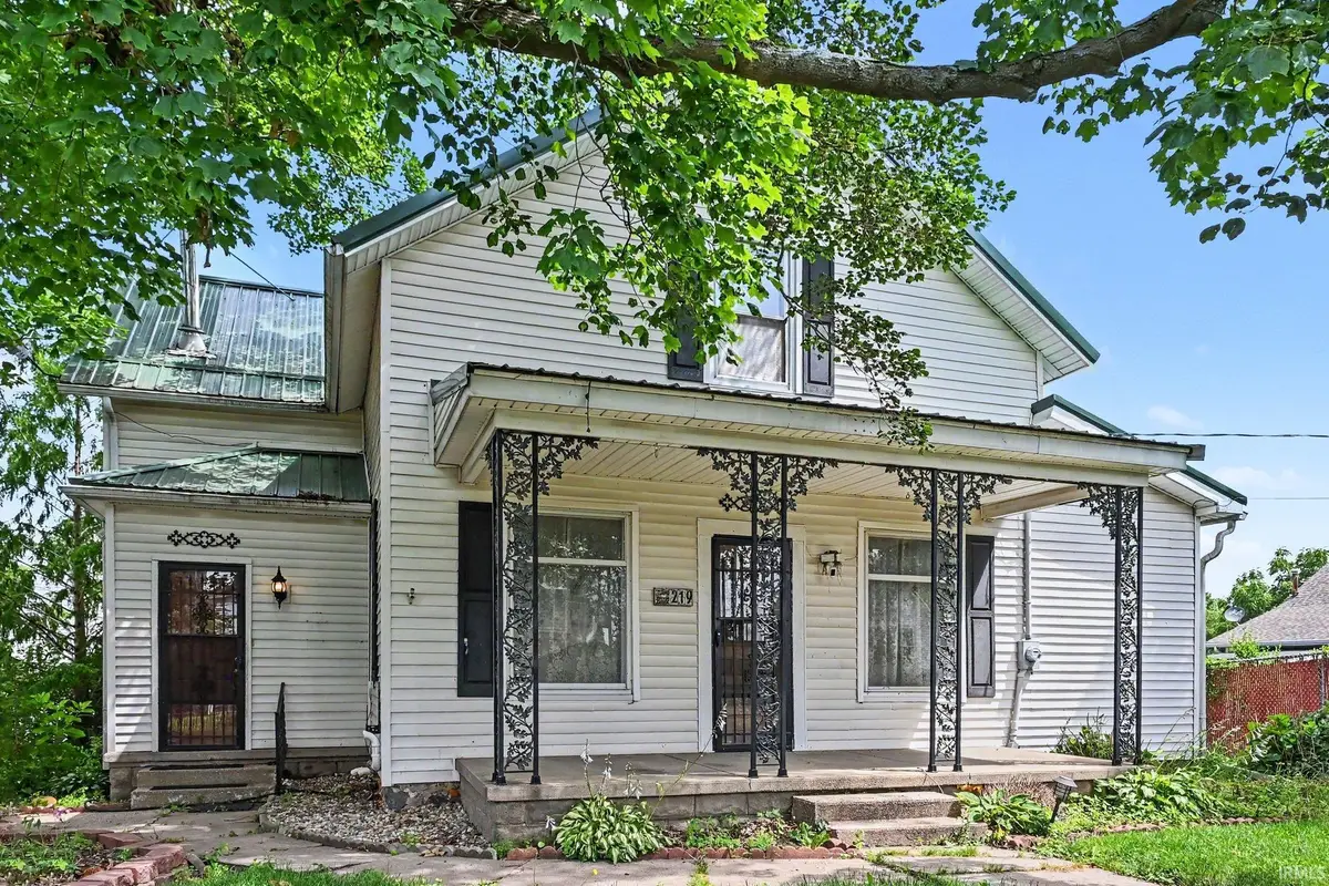 219 W Dewey Street, Bremen, IN 46506 - #1