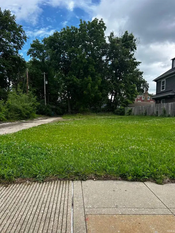 824 E 38th Street, Indianapolis, IN 46205